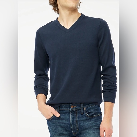 J Crew Men’s V Neck Sweater Tee- Navy- Size L - Picture 1 of 4